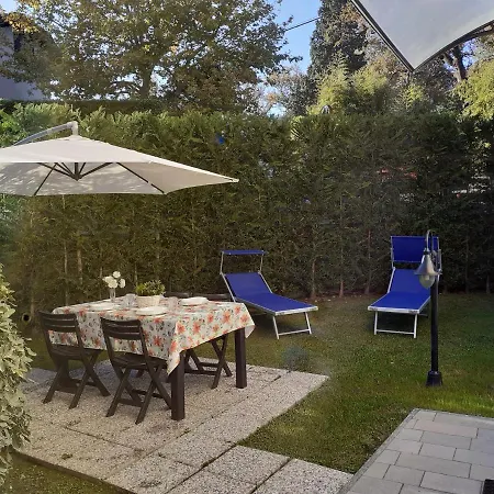 Dreams Apt, Pool, With Private Garden, Near Apartment