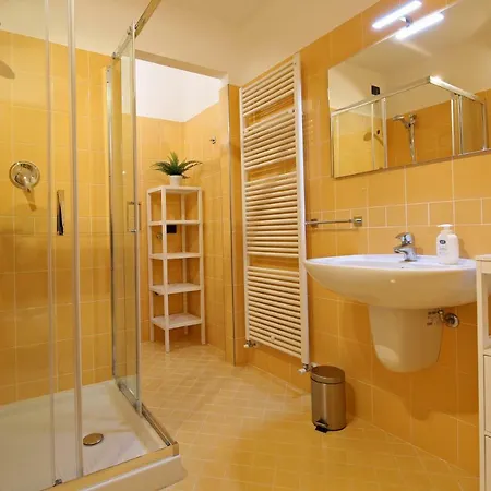 Dreams Apt, Pool, With Private Garden, Near Apartment *